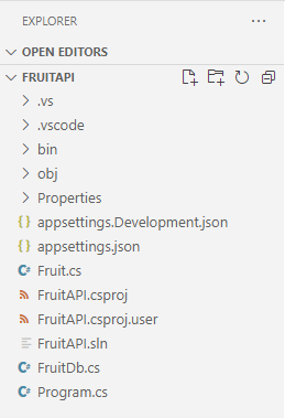 Captura de tela mostrando a estrutura do projeto FruitAPI.