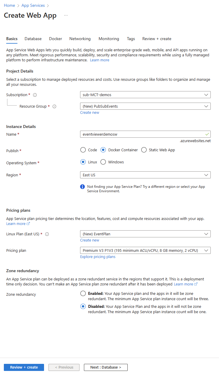 Captura de pantalla en la que se muestran los valores configurados en el panel Crear aplicación web