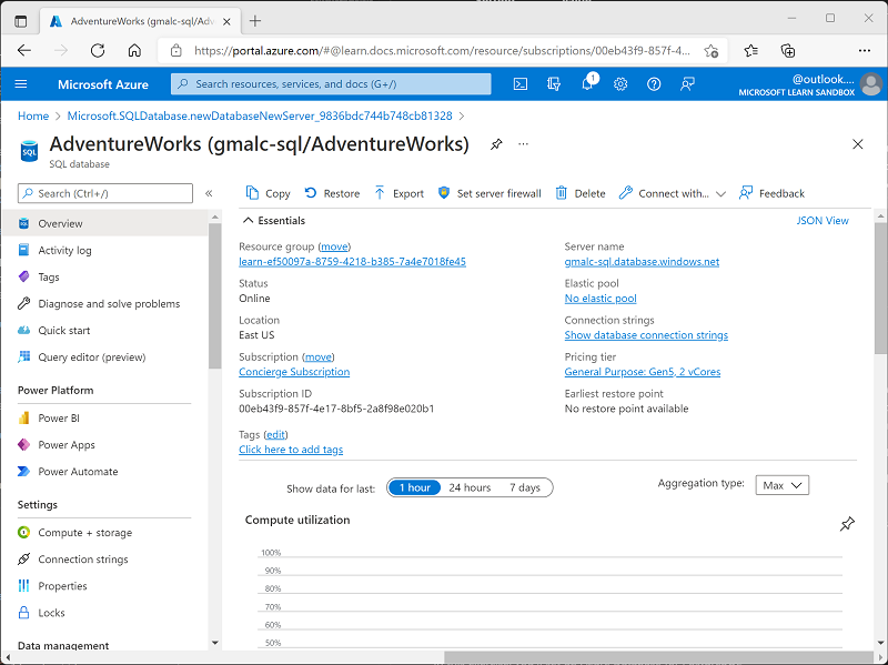 لقطة شاشة لمدخل Microsoft Azure تعرض صفحة "SQL Database".